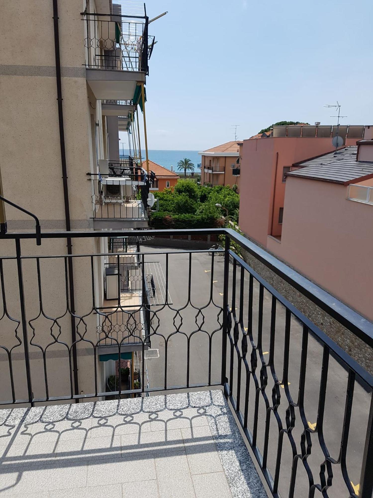 Residence Villa Carmen Fronte Mare A 50 Mt Pietra Ligure Exterior foto